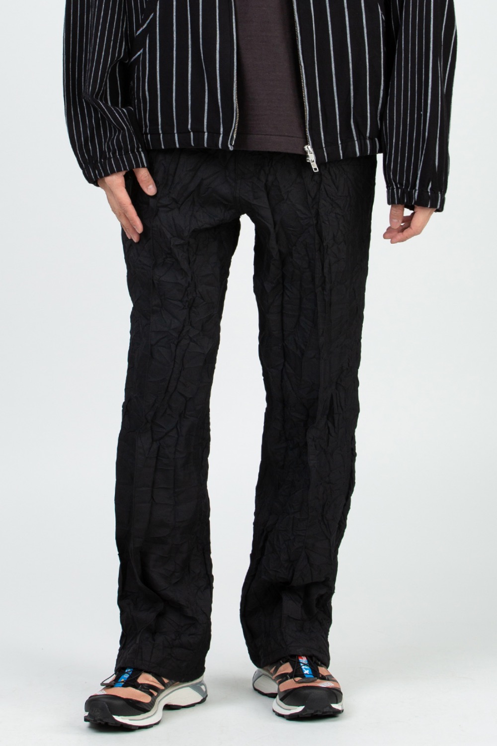 (22SS) WRINKLED TROUSERS BLACK
