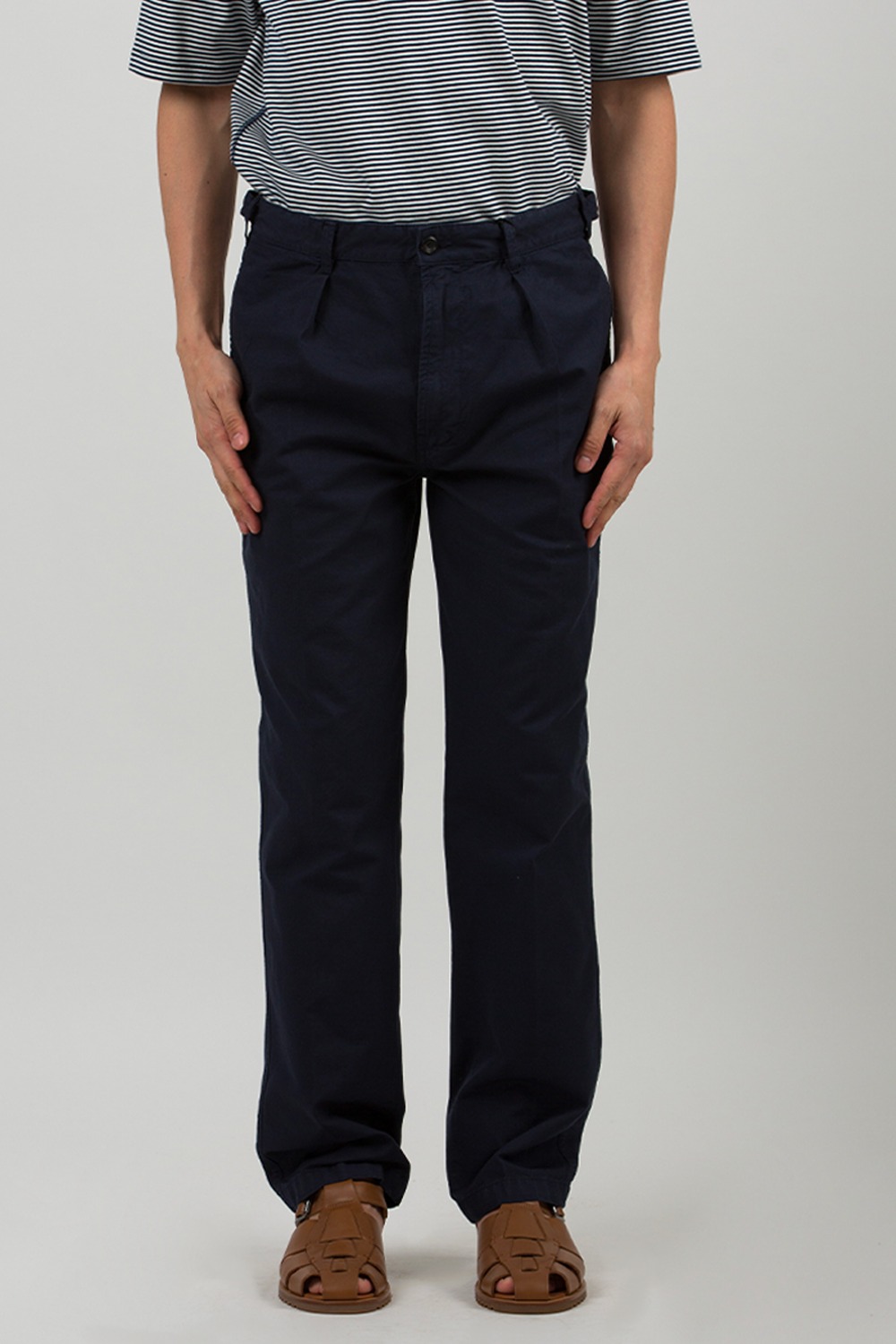 (23SS) COTTON CANVAS ONE PLEAT CHINO NAVY