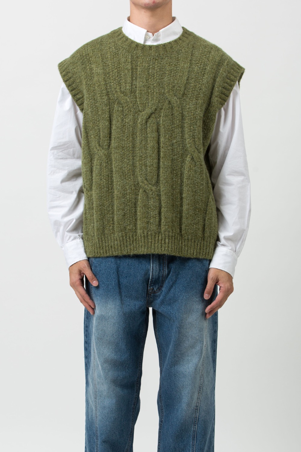 (23FW) CABLE KNIT VEST MOSS GREEN