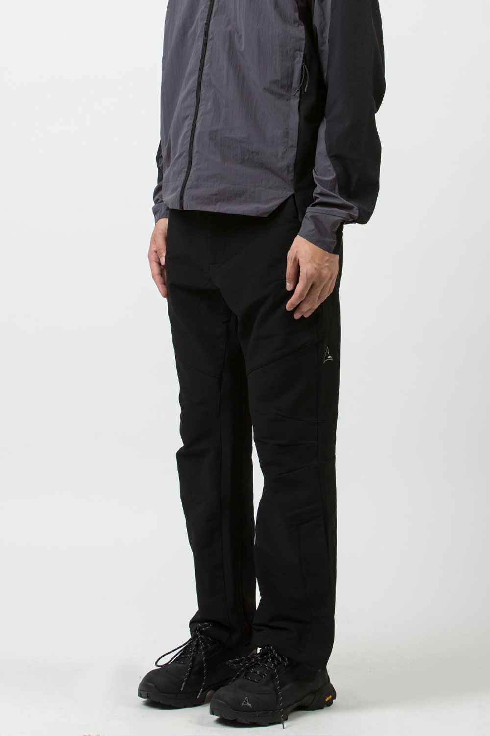 (23FW) TECHNICAL TROUSERS SOFTSHELL BLACK