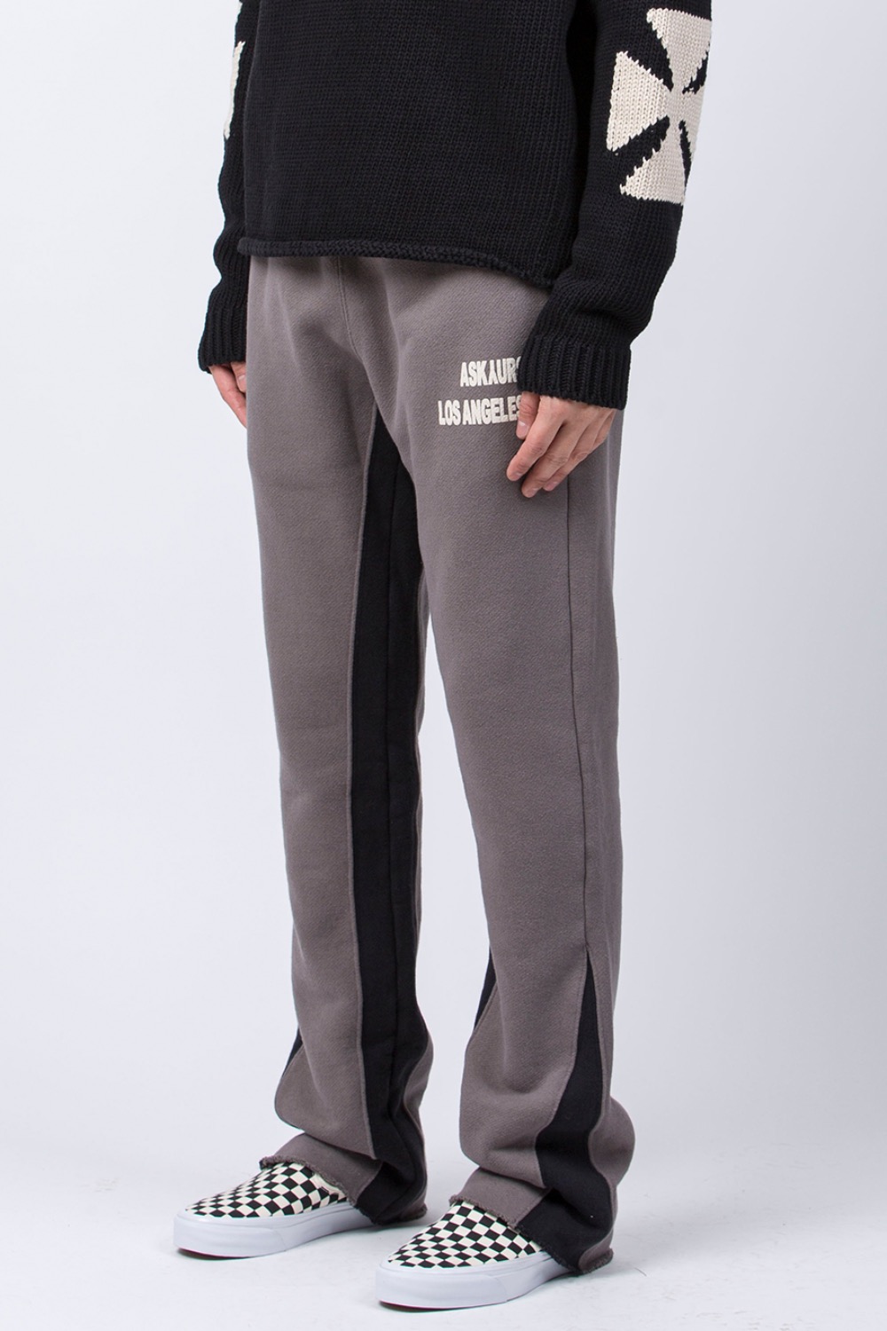 (24SS) CONTRAST INSERT FLARE JOGGER CHARCOAL / BLACK